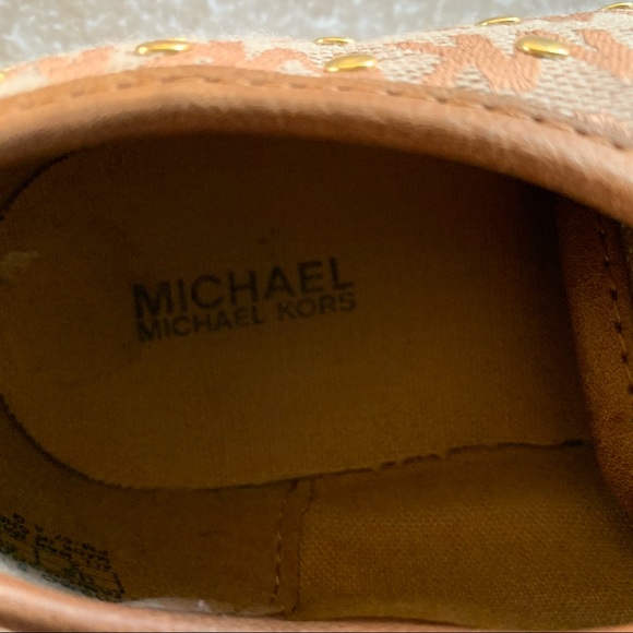 Michael Kors Sneakers - Picture 7 of 11